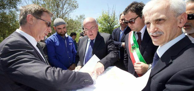 Oliverio a Tarsia per la Festa della Liberazione e la presentazione del Cimitero dei Migranti
