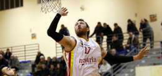 Basket: Mastria Vending Catanzaro, questo è un colpaccio: sbancato il parquet della Luiss Roma!