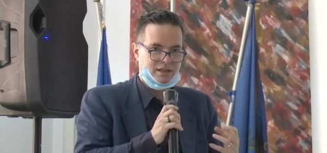 Klaus Davi presenta i risultati di un sondaggio: il 70% degli italiani vorrebbe visitare la Calabria