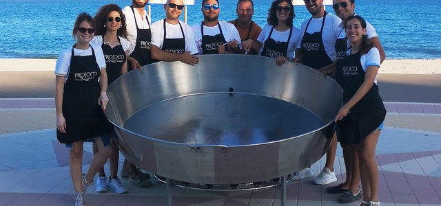 Padellone gigante per la Festa del Mare a Sellia Marina