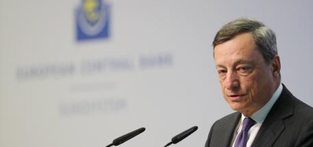 Draghi: 'Ipotesi Italia fuori dall'euro non ha la minima base'