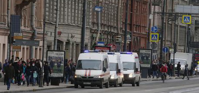 San Pietroburgo, bomba nella metropolitana: 10 morti e 47 feriti
