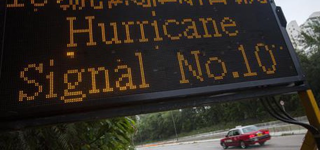 Tifone investe Hong Kong, 3 morti Macao