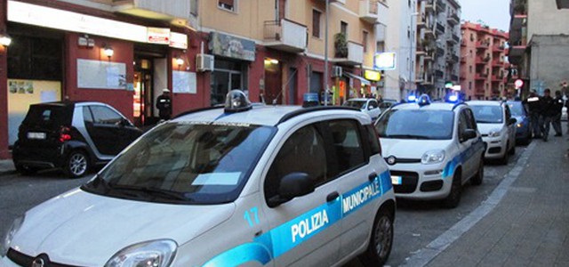 A Reggio si combatte la sosta selvaggia