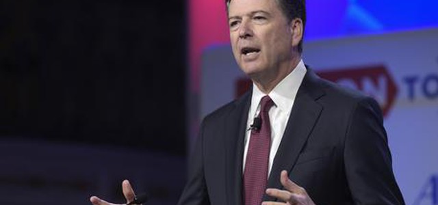Trump 'licenzia' il direttore dell'Fbi