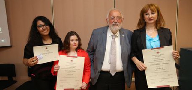 Madre e figlia laureate lo stesso giorno all'Unical
