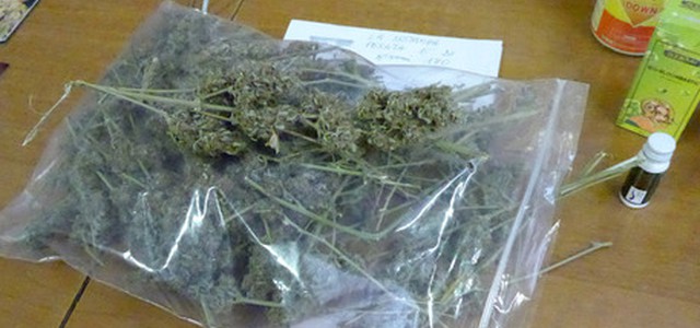 In garage 21,5 kg marijuana, due arresti
