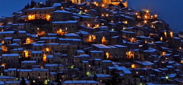 Stefano Contin vince con una foto ritraente Morano la “Menzione Speciale Borghi” 
