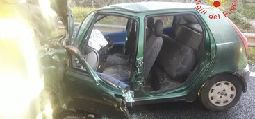 Incidente allo svincolo per pizzo : Conducente estratto dalle lamiere