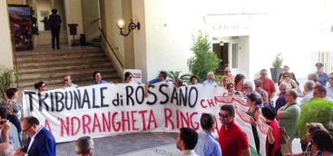 I SILENZI DI ORLANDO A COSENZA  GAV: «MANCANZA DI RISPETTO»