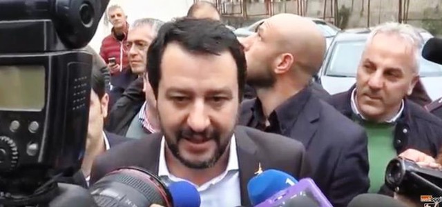 Salvini: "La Calabria ha bisogno di lavoro" (VIDEO)