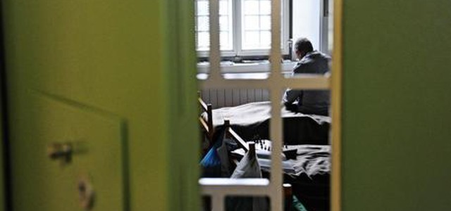 Detenuto tenta suicidio, salvato