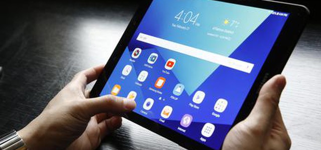 No a tablet in volo, Trump valuta di estendere il divieto all'Europa
