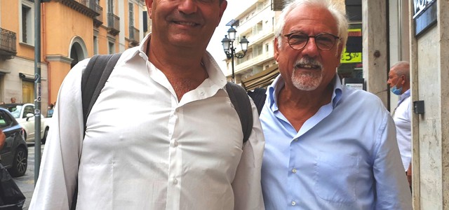 SANITA’. DE MAGISTRIS ED OCCHINI SIGLANO UN “CONTRATTO” IN DIFESA DEI MALATI CALABRESI.