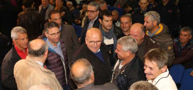 Nuovo incontro di Oliverio domani a Locri con i lavoratori forestali dell’area Sud della Calabria