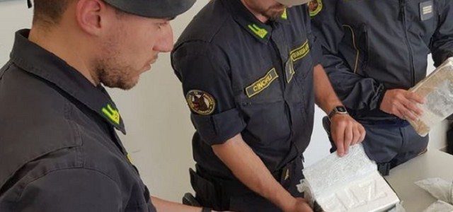 Sette kg di cocaina nascosti in auto, arrestato calabrese in Sardegna