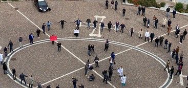 Fotonotizia - In diretta dalla Cittadella Regionale sit in di protesta contro ultimo Dpcm