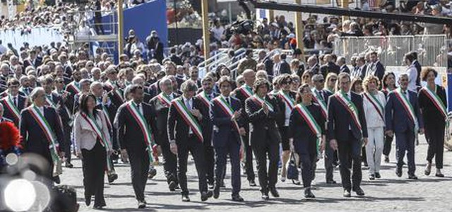 2 giugno, Festa della Repubblica. Mattarella, valori '46 ci guidano per futuro pace
