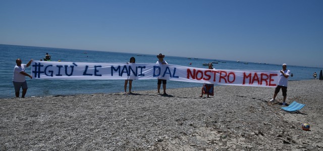 Svolta sul lungomare di Bova Marina la prima delle due manifestazioni “SOS Ambiente e Società”