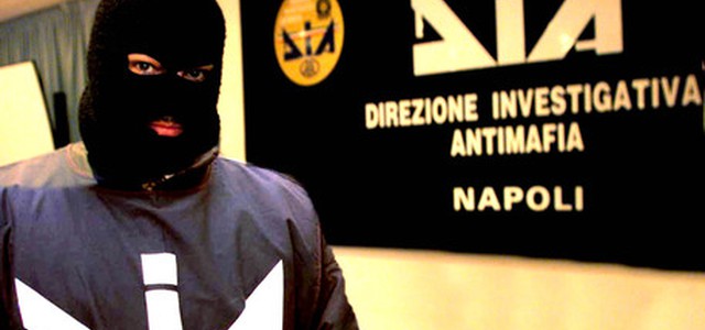 Camorra, arrestate 2 figlie e nuora boss