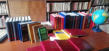 La scienziata Amalia Bruni dona i suoi libri alla Biblioteca Comunale di Girifalco