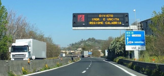 FOTONOTIZIA - Divieto di ingresso e uscita dalla Regione segnalati anche sulla SS 280