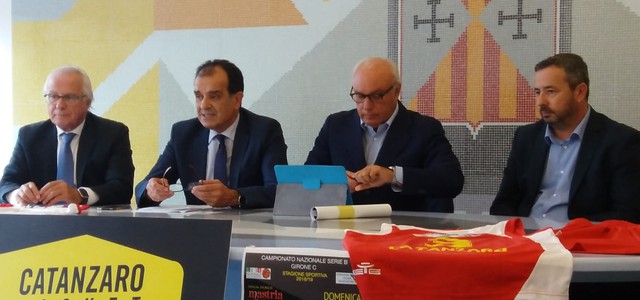 Basket, presentata la Mastria Vending Catanzaro