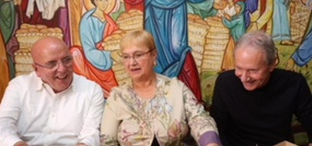 Lidia Bastianich ed Oliverio a cena nella comunità di Don Panizza (VIDEO)