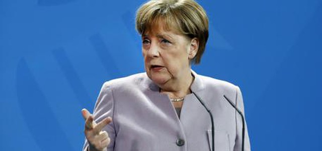Merkel, misure più dure su espulsioni