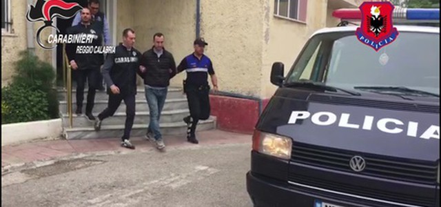 Deve scontare 7 anni e 3 mesi, latitante arrestato in Albania