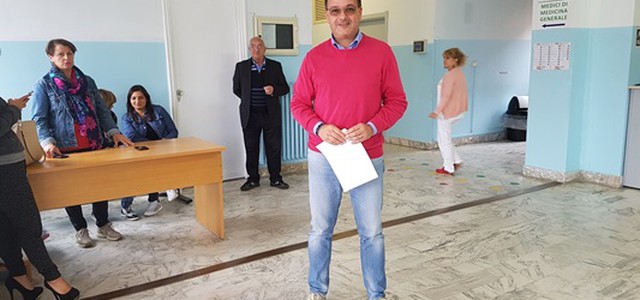 Secondo giorno di occupazione dell'ex ospedale di Chiaravalle