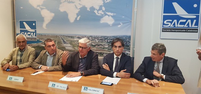 Riunione su aeroporto Tito Minniti