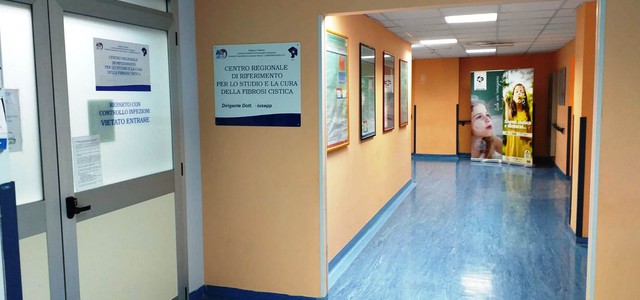 Paziente affetta da fibrosi cistica partorisce nell’ospedale “San Giovanni Paolo II” di Lamezia