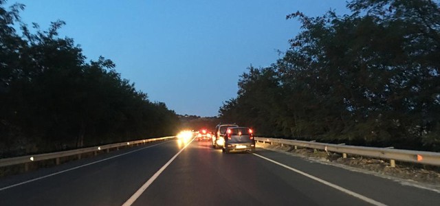 Flash: Traffico fermo sulla statale 106 tra Montepaone e Copanello
