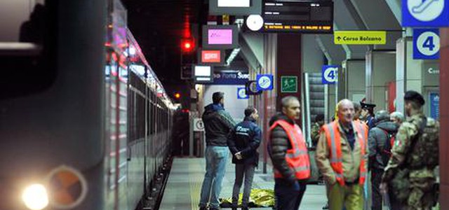 Cade sotto treno alla stazione di Porta Susa, muore studentessa 15enne