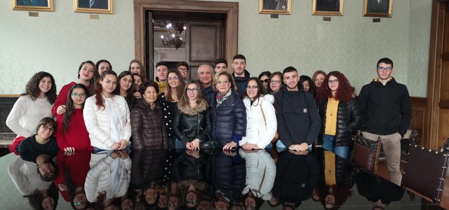 GLI ASSESSORI CARROZZA E LOBELLO HANNO ACCOLTO GLI STUDENTI DEL MARESCA ALLA SCOPERTA DEL TERRITORIO INSIEME ALLA PRO LOCO