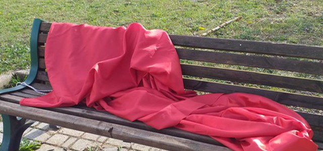 Dal quartiere "Corvo" di Catanzaro l'invito alle donne a comporre il numero 1522 contro la violenza