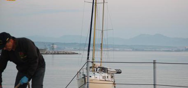 Nuovo sbarco a Crotone , 43 migranti