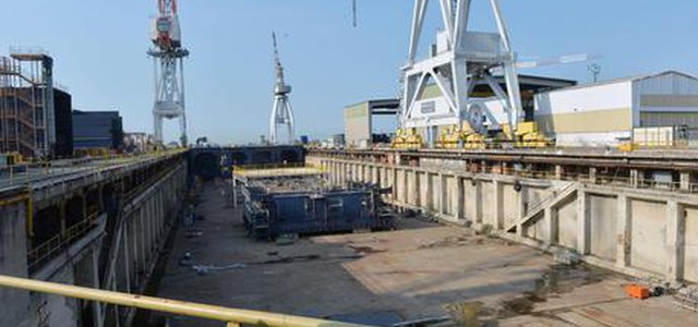 Cade da 10 metri e muore in Fincantieri