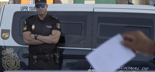 Catalogna, domenica chiamate al voto 5,3 milioni di persone
