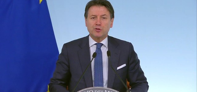 Coronavirus: Conte, stanziati 25 miliardi. Disponibile a misure più restrittive.