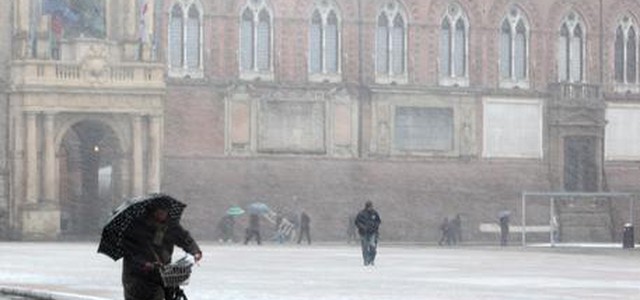 Maltempo: allerta meteo, in arrivo pioggia e neve