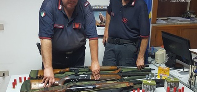 Caccia, i CC forestali denunciano 3 persone