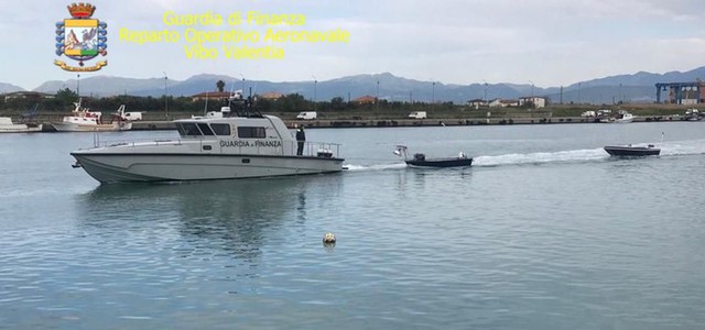 1500 kg di bianchetto sequestrati dalla Guardia di Finanza