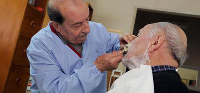 Sfida tra barbieri più vecchi d'Italia