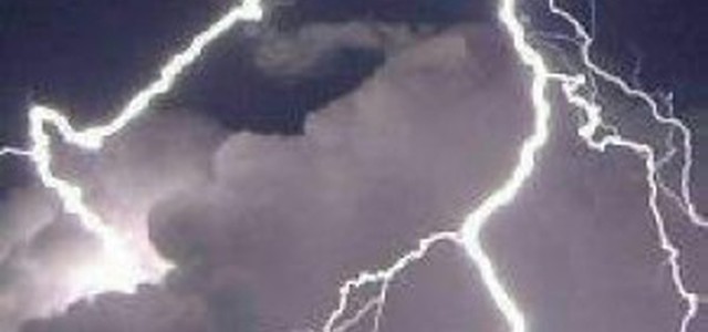 Maltempo, pioggia intensa su Calabria ionica. Protezione civile: non uscite di casa