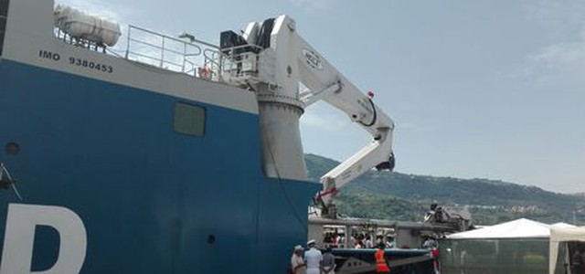 A Vibo Valentia nave con 520 migranti