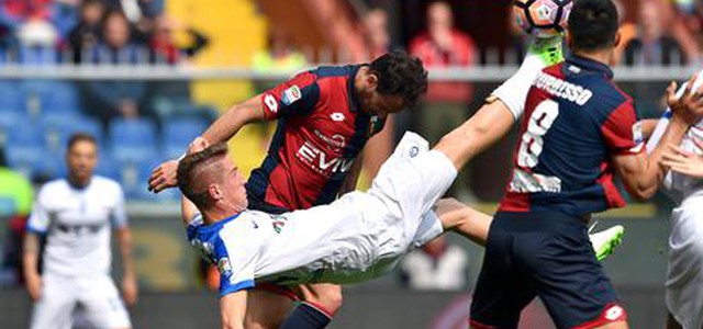Serie A: Genoa Atalanta 0-5, Pescara Milan 1-1. Colpo del Crotone