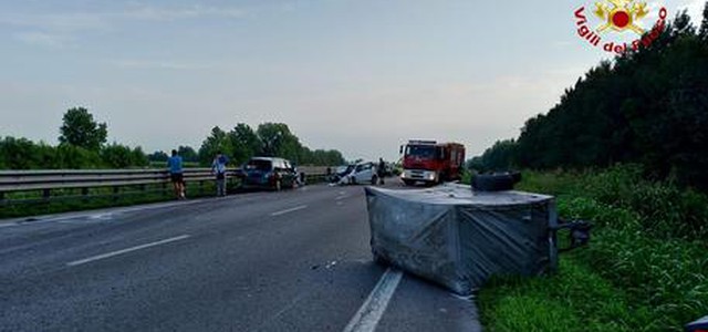 Scontro in A1: famiglia calabrese distrutta, 3 morti