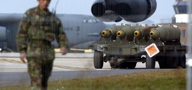 Trump allerta i bombardieri nucleari B52